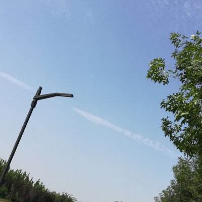 把党的支部建设得更加坚强有力